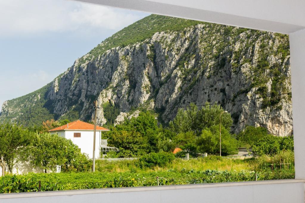 Villa Bubalo Оміш Екстер'єр фото
